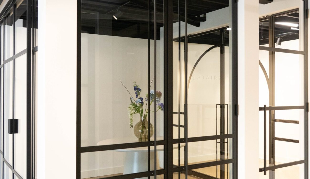 01 april 2025- Showroom-24